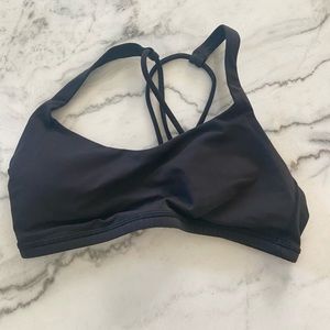 Lululemon sports bra size 4